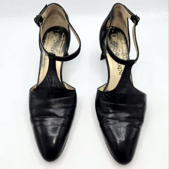 YVES SAINT LAURENT VINTAGE LEATHER T-STRAP ALMOND TOE MARY JANE SHOES BLACK 7.5